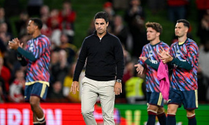 Thua sốc Betis, Arteta hé lộ tâm trạng phòng thay đồ Arsenal