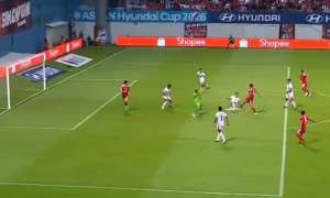 Singapore tiễn Indonesia rời ASEAN Cup bằng trận hòa kịch tính