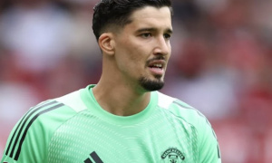 Sang Celta Vigo, Bayindir hẹn ngày gặp lại fan MU