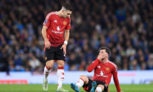 Mason Mount dính chấn thương ở trận gặp PSG