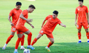 Nghịch lý thăng hoa sân khách nhưng hụt hơi tại sân nhà của Việt Nam