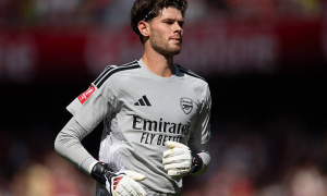 Vừa đến Arsenal, Meslier đã bị hoài nghi