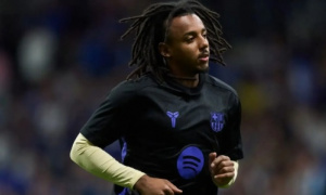 Romano cập nhật vụ Arsenal nhắm Kounde