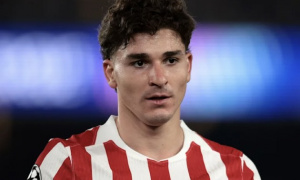 Atletico dập tắt hy vọng chiêu mộ Alvarez của Barcelona