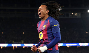 Tại sao Arsenal nên bạo chi cho Kounde thay vì Konsa?