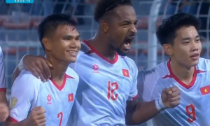 Đả bại Malaysia 2-0, Việt Nam đặt 1 chân vào chung kết ASEAN Cup