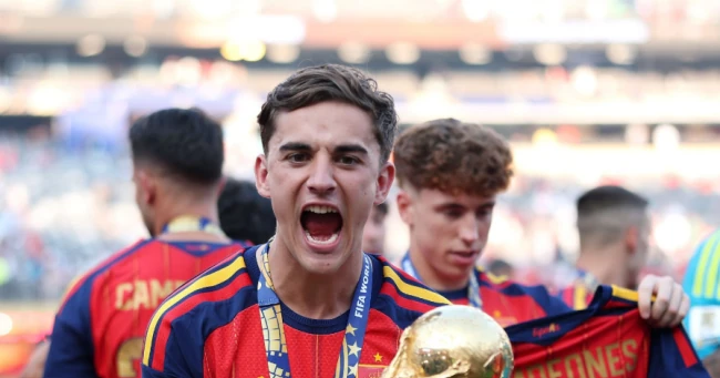 Man Utd muốn chiêu mộ Gavi từ Barcelona