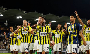 Soi trận Fenerbahce vs Lyon: Rực cháy chảo lửa Istanbul