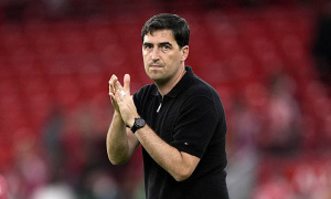 Iraola nói rõ vấn đề của Liverpool sau loạt trận giao hữu