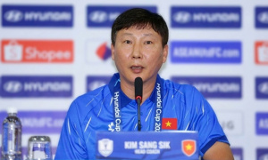 Thầy Kim hứa dội mưa bàn thắng vào lưới Malaysia ở Mỹ Đình