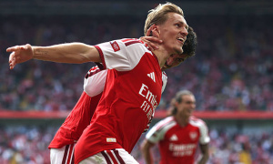 Odegaard sung sức có giống bản hợp đồng mới của Arsenal?