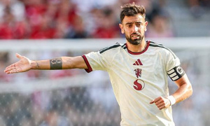 Sửa sai quá khứ, MU quyết bảo vệ Bruno Fernandes