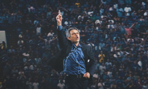 Jose Mourinho và chiếc ba lô đau thương phía sau người đặc biệt