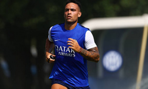 Barcelona chuẩn bị ngân sách lớn mua Lautaro Martinez