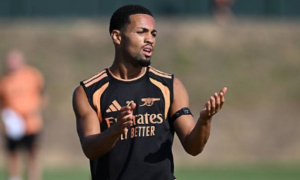 Arsenal chỉ muốn cho Newcastle mượn Ethan Nwaneri