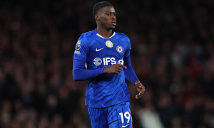 Chelsea cân nhắc rao bán trung vệ Mamadou Sarr