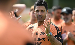 Arteta tuyên bố Lewis-Skelly 100% ở lại Arsenal