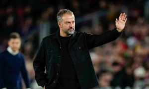 Hansi Flick tìm lời giải cho hàng công Barca bằng số 9 ảo