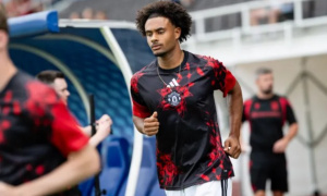 Zirkzee bật đèn xanh cho Juventus và Napoli để rời MU