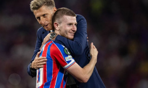 HLV Palace lên tiếng xác nhận tương lai Adam Wharton