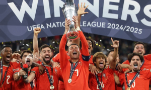 UEFA và CONCACAF hợp lực tuyên chiến với FIFA
