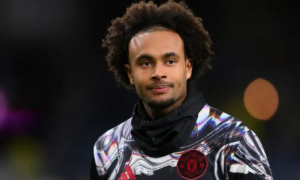 Aston Villa nhắm Joshua Zirkzee để thay thế Ollie Watkins