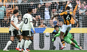 Thua trắng Hull 0-2, Man Utd đón ác mộng vòng 1