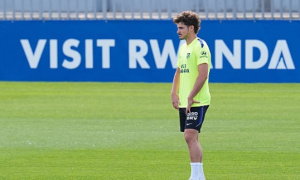 Arsenal liên tục cập nhật tình hình của Alvarez