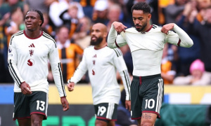 Man Utd tung 21 cú sút vẫn thua vì chất lượng dứt điểm chạm đáy