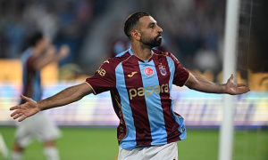 Salah lập cú đúp giúp Trabzonspor hạ Basaksehir