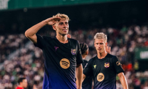 Chấm điểm Barcelona: Hàng công bùng nổ; Vận đen đeo bám Gavi