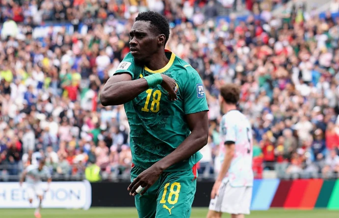 MU nhận thông điệp 50 triệu bảng vụ Ismaila Sarr