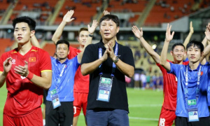 Bài toán hàng thủ của HLV Kim Sang-sik trước màn tái đấu Thái Lan