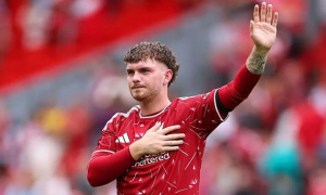 Elliott đối mặt tương lai mờ mịt khi bị loại khỏi đội hình Liverpool