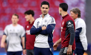 Mikel Arteta có đang kìm hãm tài năng của Martinelli?