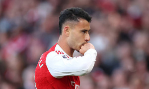 Arsenal sẽ tự bắn vào chân mình nếu bán Martinelli