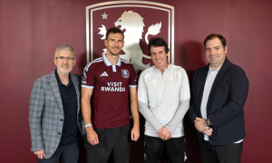 Aston Villa chính thức nổ thương vụ miễn phí Leon Goretzka
