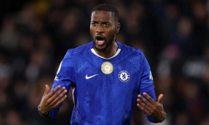 Man Utd nhắm 2 sao Chelsea gia cố hàng thủ