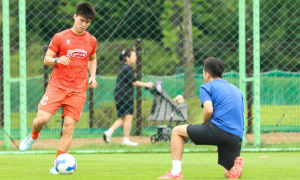 Duy Mạnh sang Mỹ phẫu thuật chấn thương sụn chêm