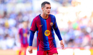 Barcelona buộc phải bán Marc Casado vào phút chót