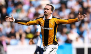 Thắng tối thiểu Coventry, Hull City duy trì mạch toàn thắng