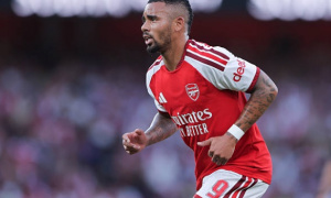 Gabriel Jesus và trạm dừng chân tạm thời cho hàng công Barca