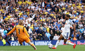 Calvert-Lewin giúp Leeds giữ 1 điểm ở lại Elland Road