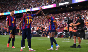 Hansi Flick đang định hình cỗ máy tấn công đáng sợ tại Barca