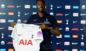 Adarabioyo chính thức rời Chelsea sang Tottenham