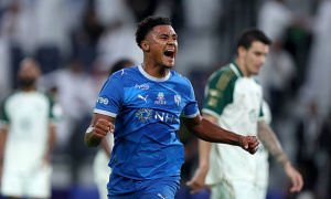 Vợ Ollie Watkins rơi nước mắt khi rời Aston Villa sang Ả Rập