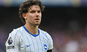 Sự đa năng của Kadioglu là chìa khóa để Carrick nâng tầm MU
