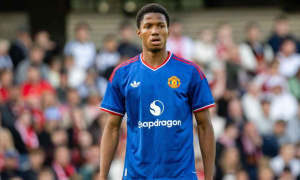 Manchester United lần đầu cho mượn Chido Obi