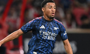 Vì sao Ethan Nwaneri được phép đối đầu Arsenal tại Champions League?