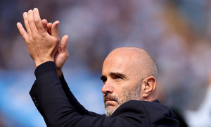 Man City dạy MU cách chuyển giao quyền lực